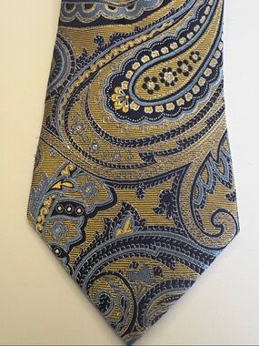 NWT Joseph Abboud Paisley Silk Tie in Gold and Navy